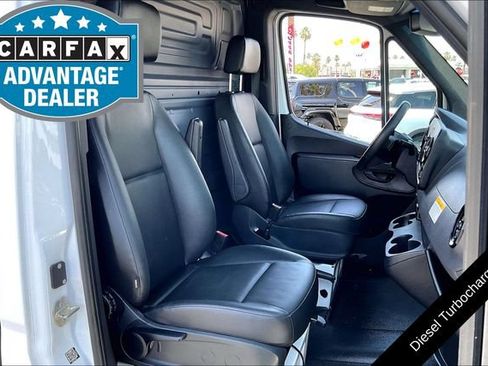 Used 2025 Mercedes-Benz Sprinter 2500 image 5