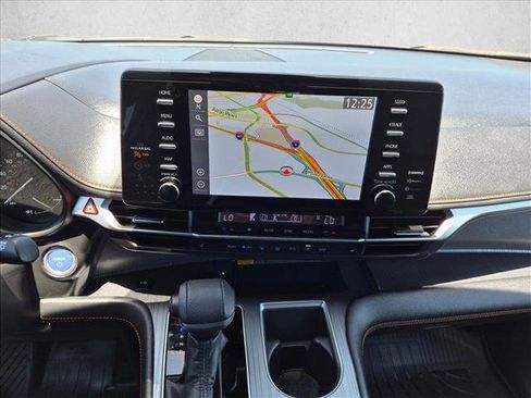 Used 2021 Toyota Sienna XSE w/ XSE Plus Package AWD/4WD image 13