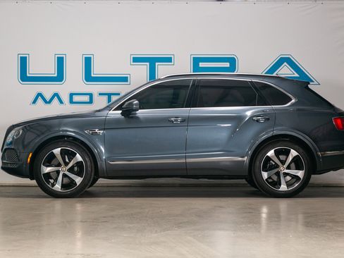 Used 2019 Bentley Bentayga image 3