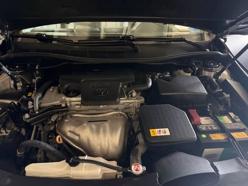 Certified 2017 Toyota Camry XLE FWD image 20
