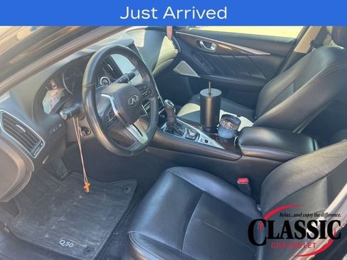 Used 2018 INFINITI Q50 Luxe w/ Sensory Package (Luxe) image 21