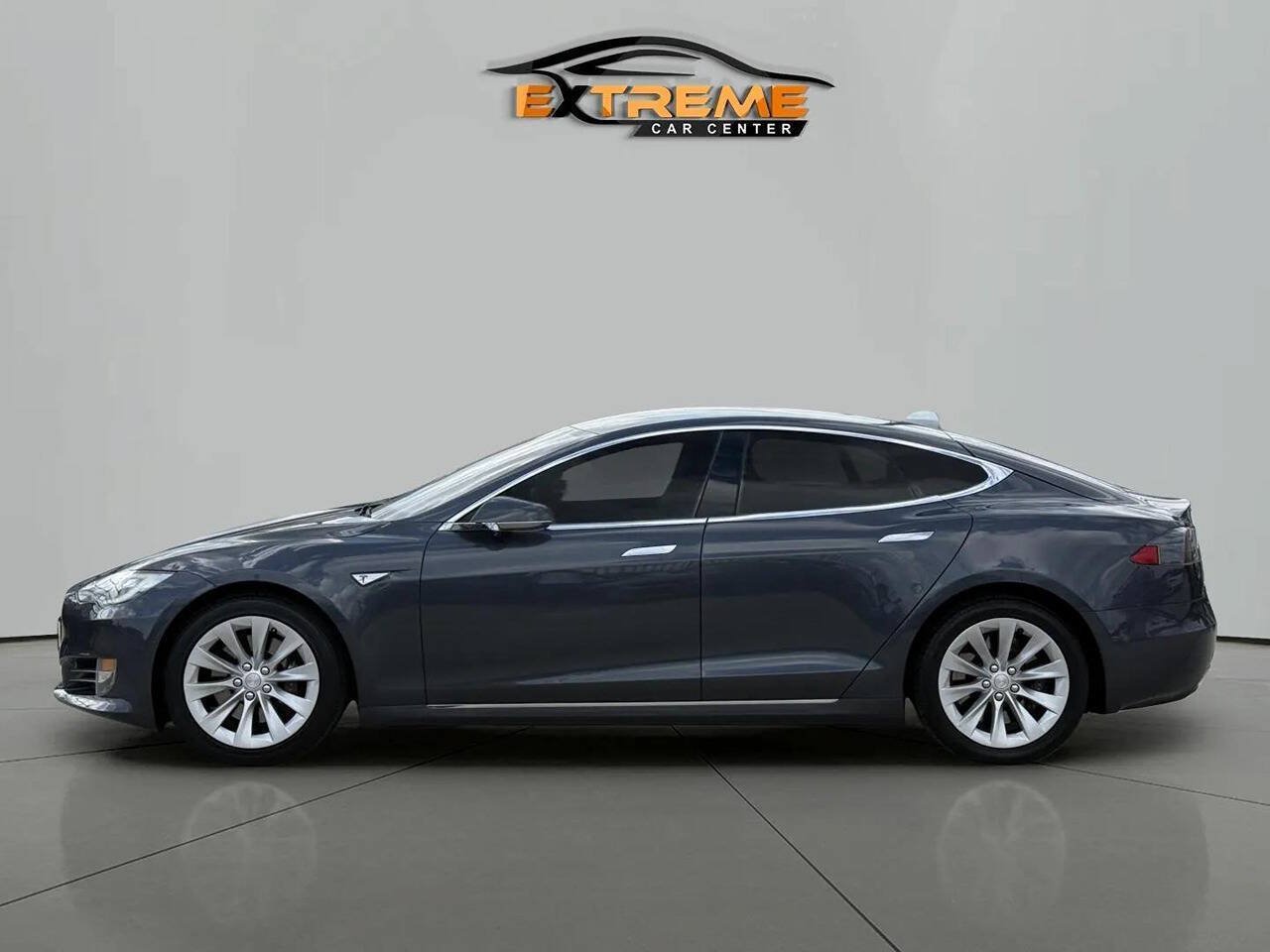 Used 2016 Tesla Model S RWD image 3