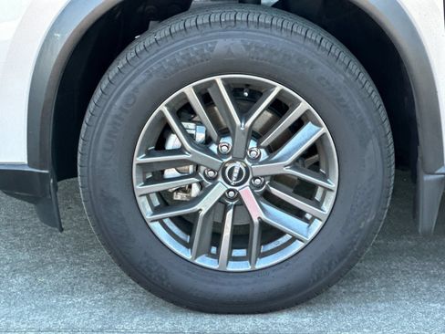 Certified 2025 Nissan Rogue S AWD/4WD image 23