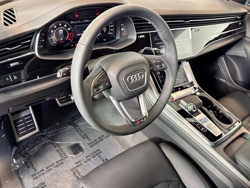 New 2026 Audi RS Q8 performance image 9