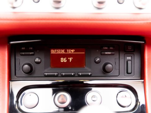 Used 2001 BMW Z8 RWD image 98