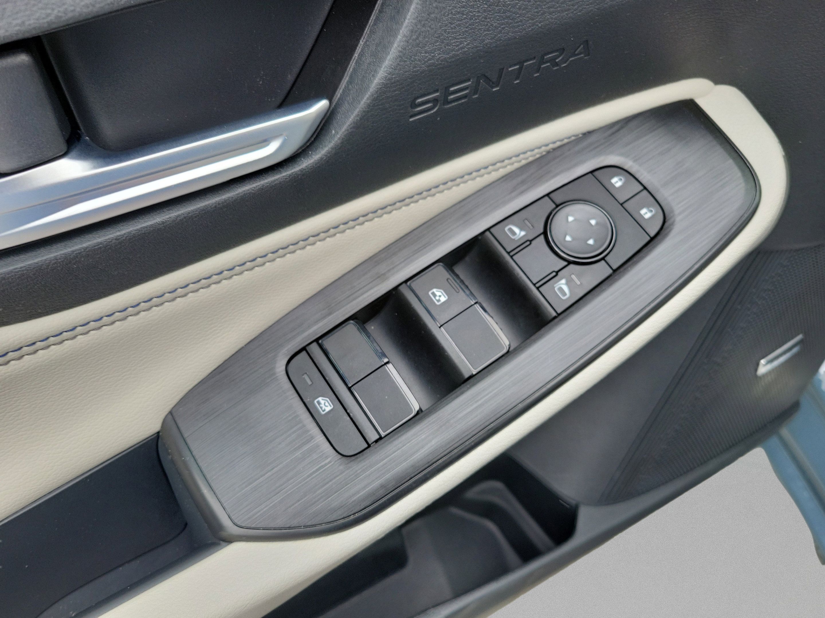 New 2026 Nissan Sentra SL w/ Floor Mat Package FWD image 18