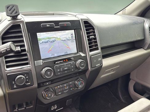 Used 2016 Ford F150 XLT w/ Equipment Group 302A Luxury AWD/4WD image 38