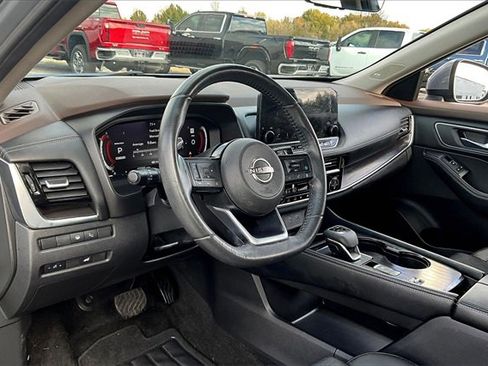 Used 2023 Nissan Rogue Platinum w/ Platinum Premium Package image 17