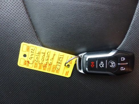 Used 2016 Ford Fusion Titanium image 49