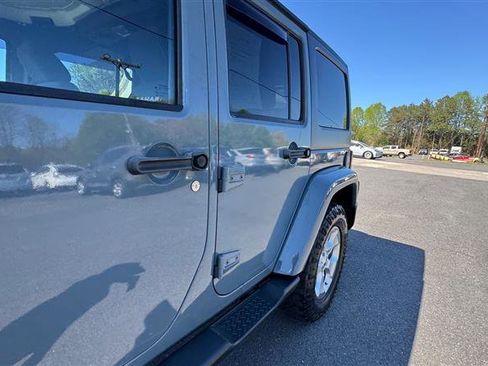 Used 2015 Jeep Wrangler Unlimited Sahara image 17