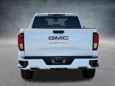 Used 2023 GMC Sierra 1500 Elevation w/ X31 Off-Road Package AWD/4WD image 4