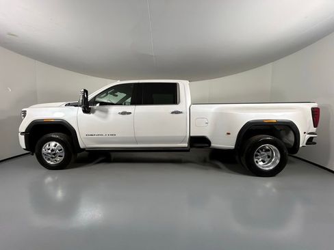 Used 2024 GMC Sierra 3500 Denali Ultimate image 4