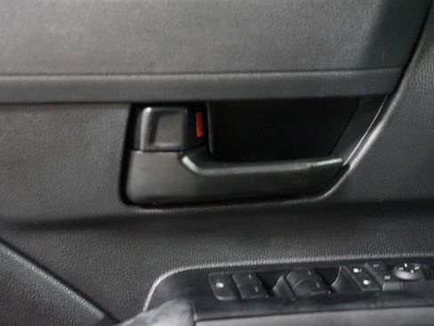 Certified 2025 Toyota Tacoma SR5 image 33