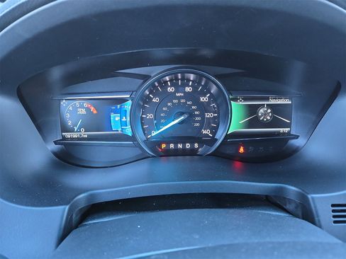 Used 2017 Ford Explorer XLT w/ Equipment Group 202A image 35