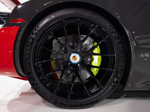 Used 2015 Porsche 918 Spyder image 49