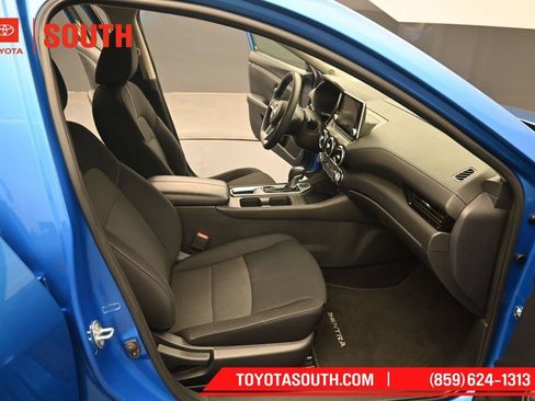 Used 2024 Nissan Sentra SV FWD image 27