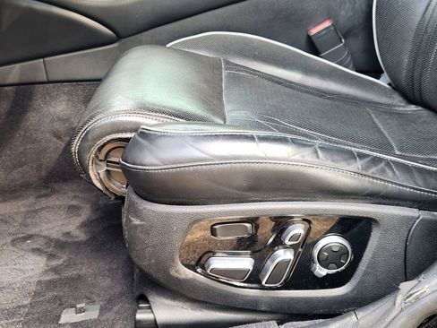 Used 2019 Kia K900 Luxury image 24