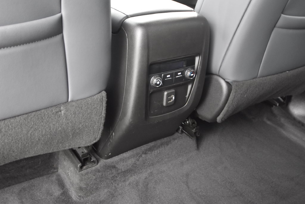 Used 2022 Buick Enclave Essence FWD image 28