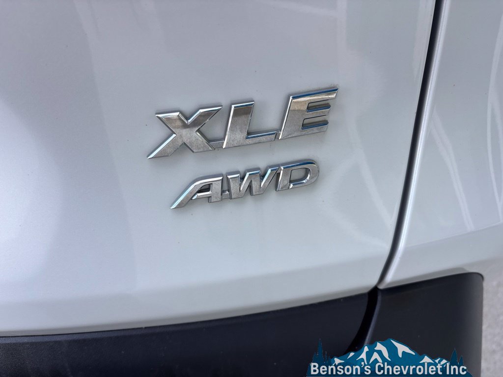 Used 2023 Toyota RAV4 XLE Premium AWD/4WD image 14