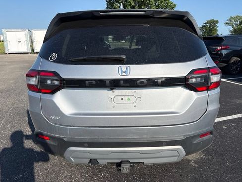 Used 2024 Honda Pilot EX-L image 9