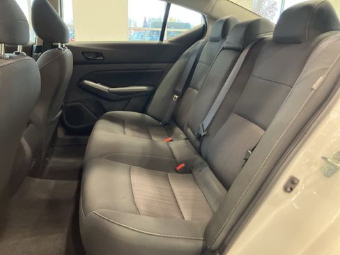 Used 2025 Nissan Altima 2.5 SV image 24