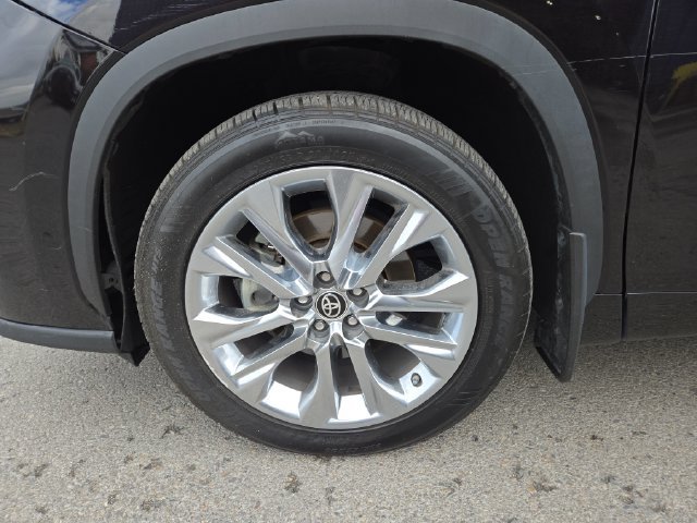 Used 2020 Toyota Highlander Limited AWD/4WD image 9