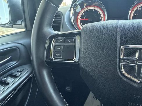 Used 2017 Dodge Grand Caravan SE FWD image 66