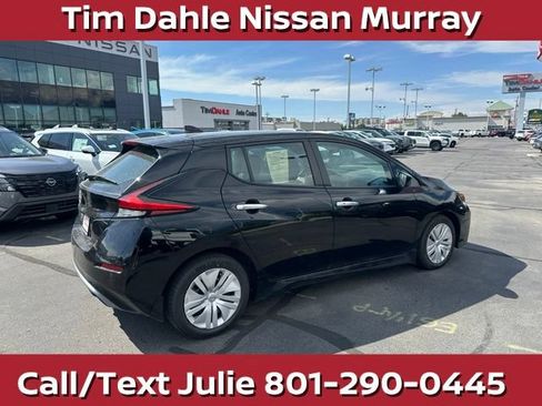 Used 2024 Nissan Leaf S FWD image 12