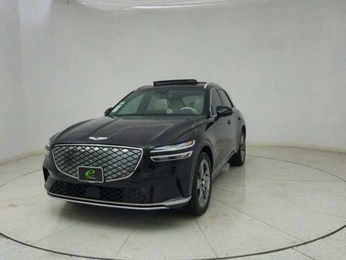 Used 2025 Genesis Electrified GV70 Advanced w/ Prestige Package image 69