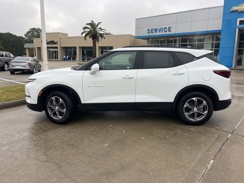 New 2025 Chevrolet Blazer LT w/ Convenience Package image 3