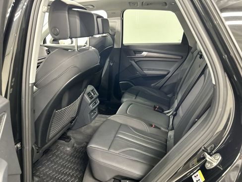 Certified 2025 Audi Q5 2.0T Premium Plus w/ Premium Plus Package AWD/4WD image 21