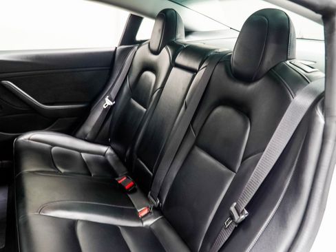 Used 2019 Tesla Model 3 Long Range image 31