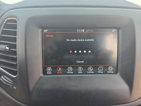 Used 2020 Jeep Compass Latitude w/ Cold Weather Group image 22