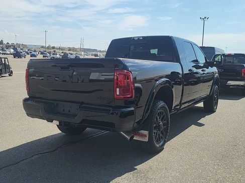 Used 2026 RAM 2500 Limited AWD/4WD image 4