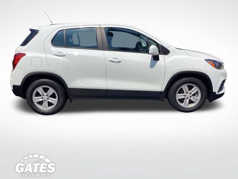 Used 2020 Chevrolet Trax LS FWD image 10