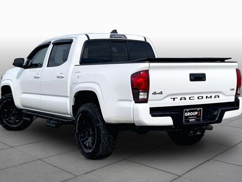 Used 2021 Toyota Tacoma SR AWD/4WD image 12
