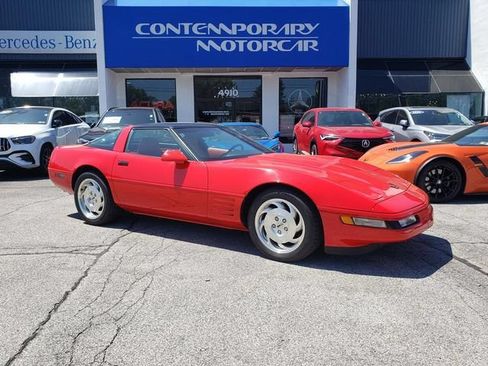 Used 1994 Chevrolet Corvette Coupe RWD image 1