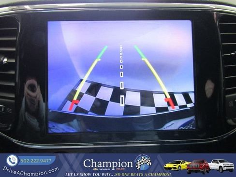 Used 2019 Jeep Grand Cherokee Limited w/ Luxury Group II image 8