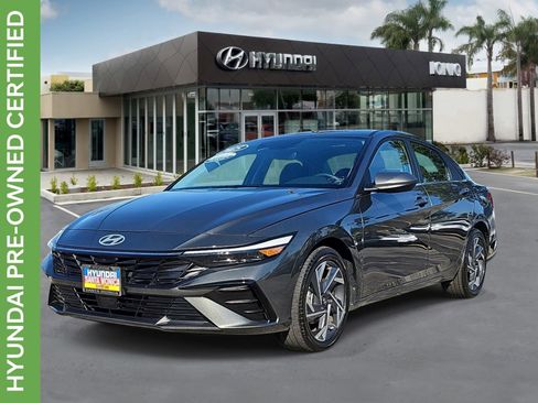 Certified 2025 Hyundai Elantra SEL w/ Cargo Package image 7