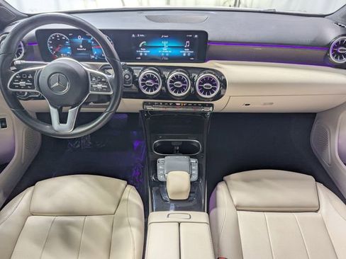 Used 2021 Mercedes-Benz A 220 image 6