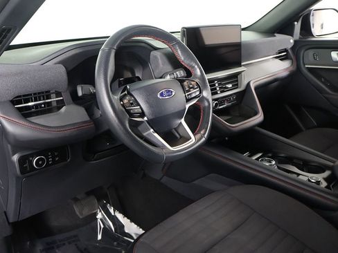 Used 2025 Ford Explorer ST-Line w/ ST-Line Street Pack AWD/4WD image 26