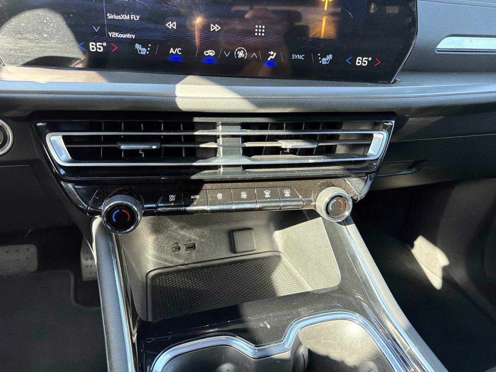 Certified 2024 Chevrolet Traverse LS AWD/4WD image 20