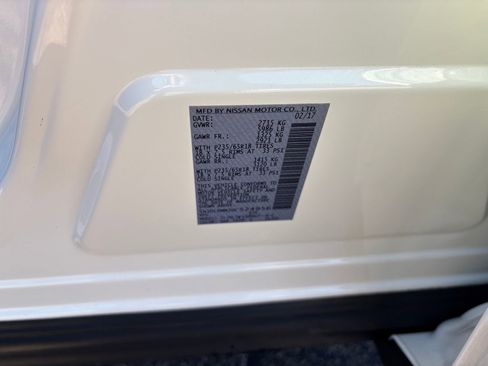 Certified 2017 INFINITI QX60 AWD w/ Premium Plus Package image 30