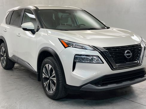 Used 2023 Nissan Rogue SV AWD/4WD image 8