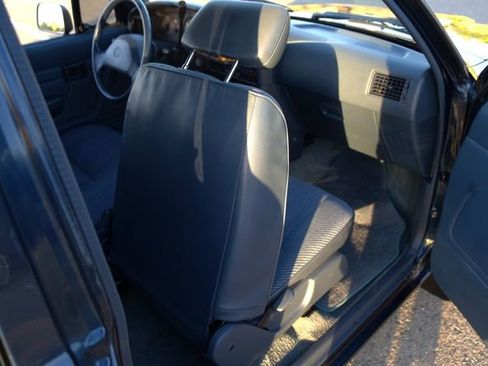 Used 1994 Toyota Pickup DX image 77