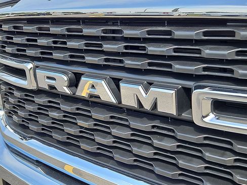 Used 2024 RAM 2500 Big Horn AWD/4WD image 35