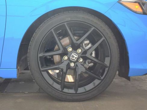 Used 2025 Honda Civic Sport image 12