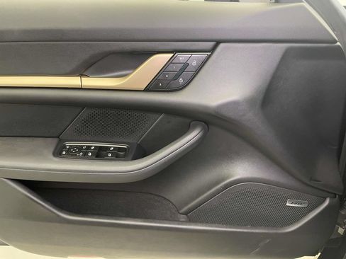 Certified 2025 Porsche Taycan 4S AWD/4WD image 35