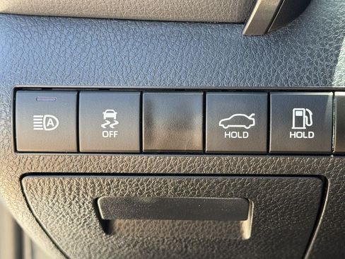 Used 2024 Toyota Camry SE FWD image 24