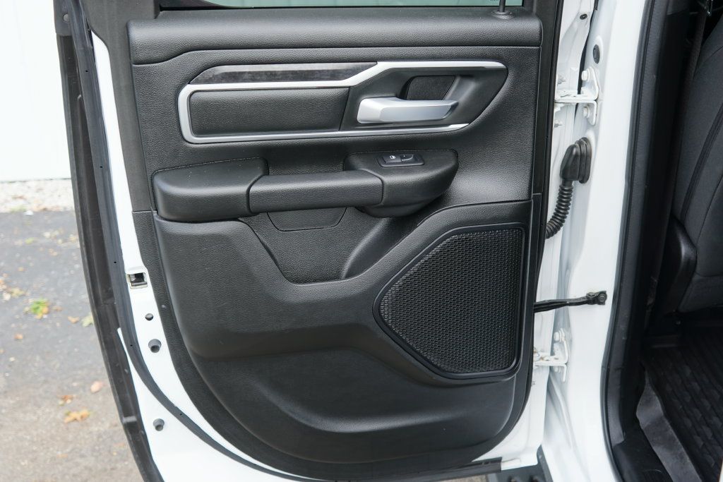 Used 2022 RAM 1500 Big Horn AWD/4WD image 29
